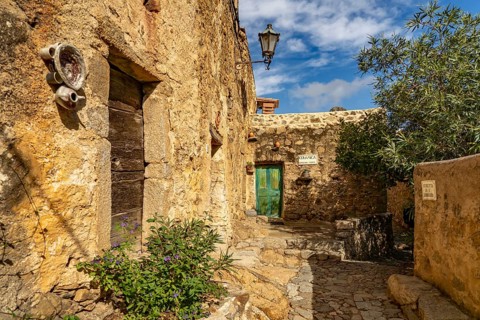 Narrow alleys in the artists' village Pigna, Balagne, Corsica, France