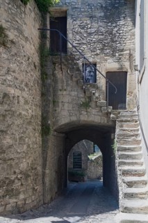 Old town, Vaison-la-Romaine, Vaucluse, Provence-Alpes-Cote d'Azur, South of France, France