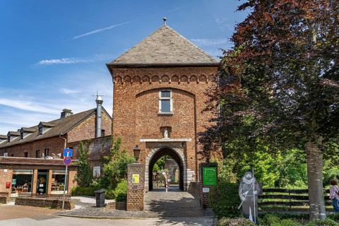 Gate to Brüggen Castle, Lower Rhine, North Rhine-Westphalia, Germany