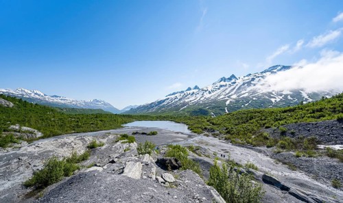 View of the wide valley of the Tsina River with mountains, Worthington Glacier Lagoon, Worthington