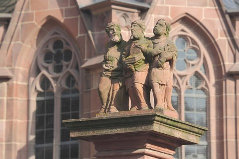 Epiphany Fountain with Three Kings, stone sculptures, Epiphany Church, Sachsenhausen, Frankfurt am