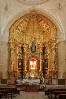 Magnificent golden chancel with high altar, interior view, Iglesia de San Francisco, church,