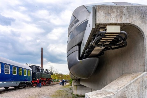 Transrapid 07 test vehicle, from 1988, drove 450 km/h fast, back then on the test track in Emsland,