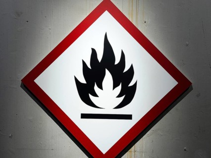 Dangerous Goods Mark Flamme GHS 02, Globally Harmonized System for Classification and Labeling of