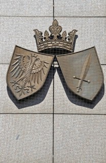 The coat of arms of the city of Essen is a heraldic speciality: It consists of two shields and is