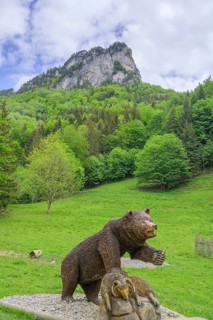Bear sculpture, hike into the Nove Diery gorge, Terchová, Žilinský kraj, Slovakia