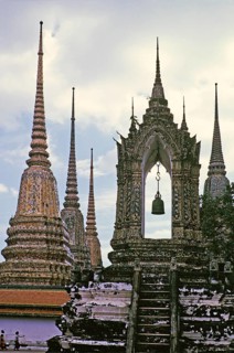 Dekorierte Stupas im buddhistischen Tempel Wat Pho, Bangkok, Thailand, Asien, 1964