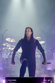 Marcus Bischoff, singer of Heaven Shall Burn, live on Heimat Over Europe Tour 2026 at Munich Zenith