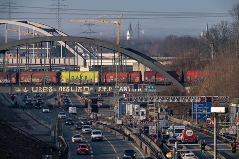 Traffic jam on the A43 motorway near Herne, heading north, in front of the barrier system, the