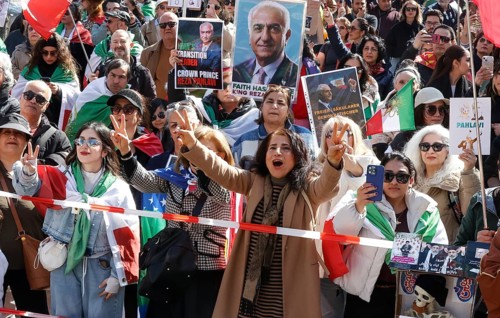 Iran demo for the end of the Islamist mullah regime in Iran, Berlin, 11.04.2026, Berlin, Berlin,
