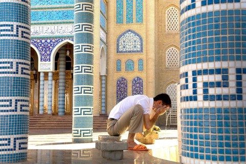 Erbil, Iraq, September 30th 2009. A Muslim man does Wudu, an Islamic ritual before prayers at Grand