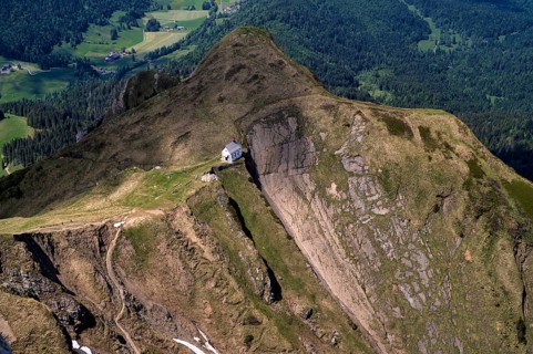 View from the Pilatus to Klimsenkapelle, also Klimsenhornkapelle, Sattel des Klimsen, Klimsenhorn,