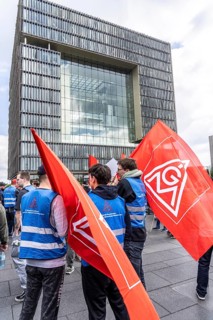 Demonstration by many thousands of steelworkers in front of the ThyssenKrupp headquarters in Essen