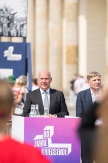Kai Wegner (Governing Mayor of Berlin) at the opening of the exhibition ... finally peace? as part