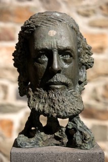 Portrait head Wilhelm Liebknecht by Gerhard Burk, grey patinated bronze, Giessener Köpfe, Altes