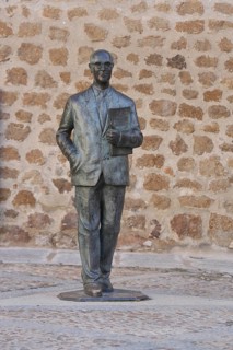 Monument to musician Manuel Garcia Matos 1912-1974 with book, life-size, modern art, bronze