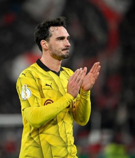 Disappointment for Mats Hummels Borussia Dortmund BVB (15), DFB Cup, MHPArena, MHP Arena Stuttgart,