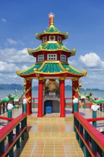 Chinese temple, Buddhism, religion, world religion, pilgrimage site, pray, faith, Asian, colourful,