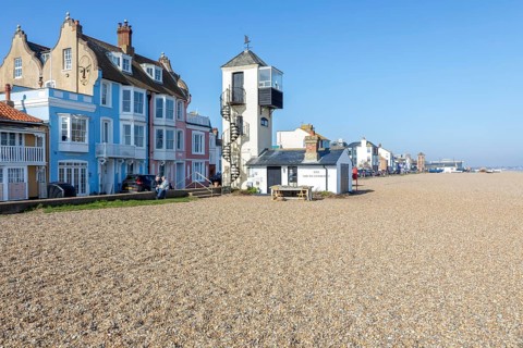 The South Lookout building on beach, Crag Path, Aldeburgh, Suffolk, England, UK c 1830
