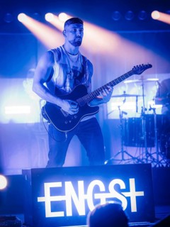 Guitarist Ramin Tehrani from Engst live on 10-year anniversary tour tour at Berlin's Astra