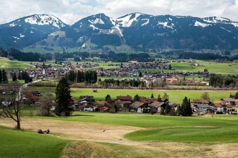 View of Fischen and Fischen-Au, back Bolsterlanger Horn, Illertal, Oberallgäu, Allgäu, Bavaria,