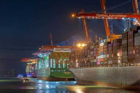 Blue Hour, container port, container bridges, container ships, Raddamper Louisiana Star, Container