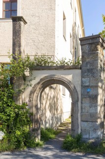 Archway at Röhrsdorf Castle, manor house, Dohna, Saxony, Germany