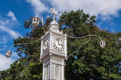Der Victoria Clocktower in der Innenstadt von Victoria, Mahe, Republik Seychellen, Indischer Ozean