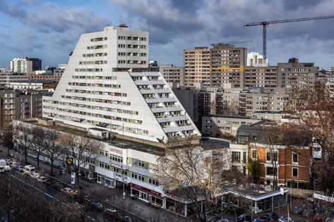 Terrassenhaus Kleiststraße residential and commercial building, Schöneberg, Berlin, Germany