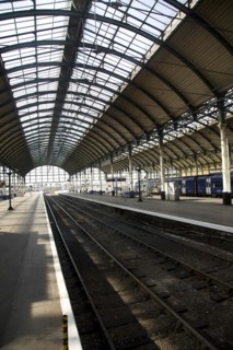 Platform and train tracks Paragon railway station, Hull, Yorkshire, England, United Kingdom