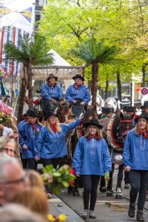 Parade of historically costumed guildsmen, Sechseläuten or Sächsilüüte, Zurich Spring Festival,