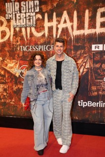 Ronja Forcher and Maximilian Seitz at the premiere - We Are Alive - The Berlin Musical on 21.03