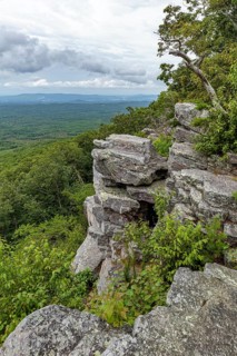 Overlook along the Pulpit Rock Trail in Cheaha State Park, Alabama, USA