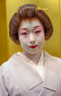 Geisha in traditional costume, portrait, Omori, Tokyo, Japan