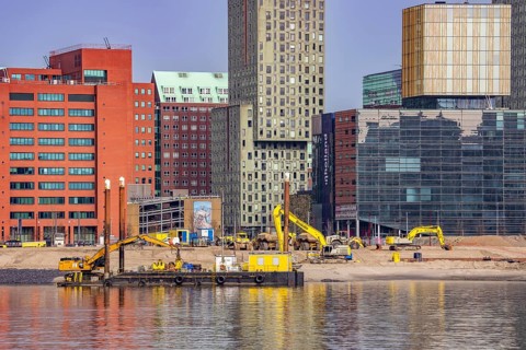 Almost a third of the Rijnhaven, 28-hectare harbor basin, has now been filled in to create space