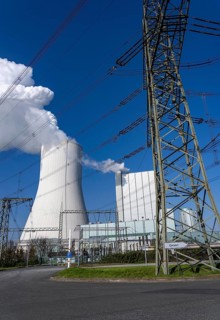 Cooling tower of the Duisburg-Walsum coal-fired power plant, combined heat and power plant operated
