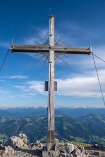Summit cross of the Scheffauer, Kaisergebirge, Wilder Kaiser, Kitzbühel Alps, Tyrol, Austria