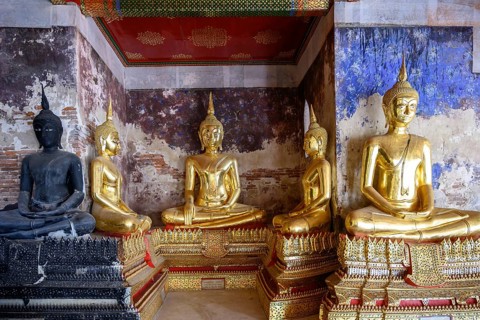 Bangkok, Thailand. February 20th 2025. Iconic black and golden Buddha statues on display in the The