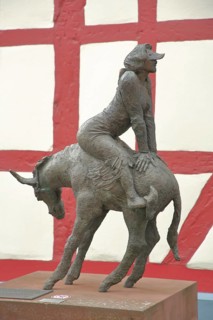Carnival fountain by Walter Meffert 2001, sculpture, scene with historical custom at carnival,