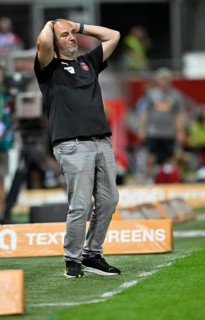 Coach Frank Schmidt 1. FC Heidenheim 1846 FCH Disappointment, disappointed, t after missed goal