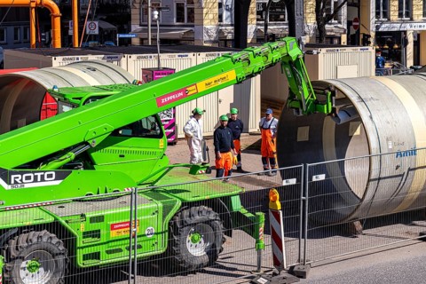 Road construction on the sewer system at Johannisbollwerk on the Elbpromenade, Hamburg, Germany