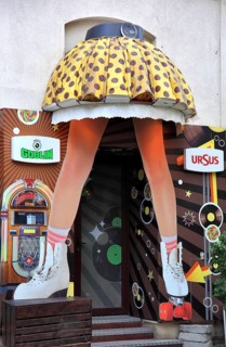 Bucharest, city centre, building, entrance area, to an amusement arcade, Romania