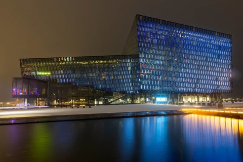Harpa Concert Hall, Tónlistar- og ráðstefnuhúsið í Reykjavík, Blue Hour, Winter, Reykavik, Iceland,