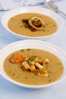 Swabian cuisine, roasted semolina soup, vegetable crisps, croutons, soup plate, grandmother's
