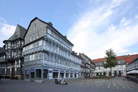 Fachwerkhäuser und Schieferhaus, Schuhhof, Goslar, Harz, Lower Saxony, Germany