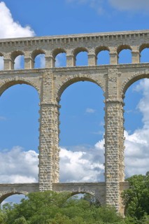 Roquefavour aqueduct built in 1847 by Canal de Marseille, viaduct, archways, Ventabren,