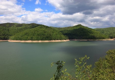 Lake Vidraru, Lacul Vidraru, an artificial reservoir in the Arges Valley in the Fagaras Mountains,
