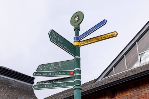 Road sign, Buckingham, England, Great Britain