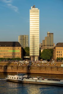 Düsseldorf city centre skyline, Behrensbau, EY office building, GAP 15, left, Mannesmann Haus,