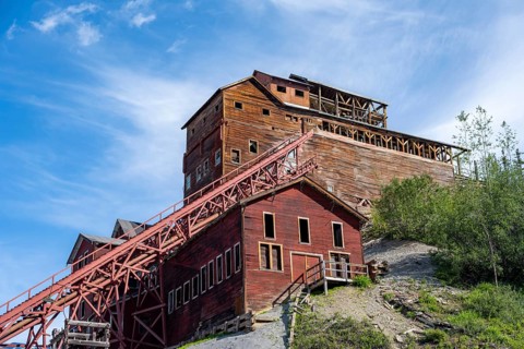 Kennicott Red Buildings, Kennicott Concentration Mill to extract copper from quarried rock,